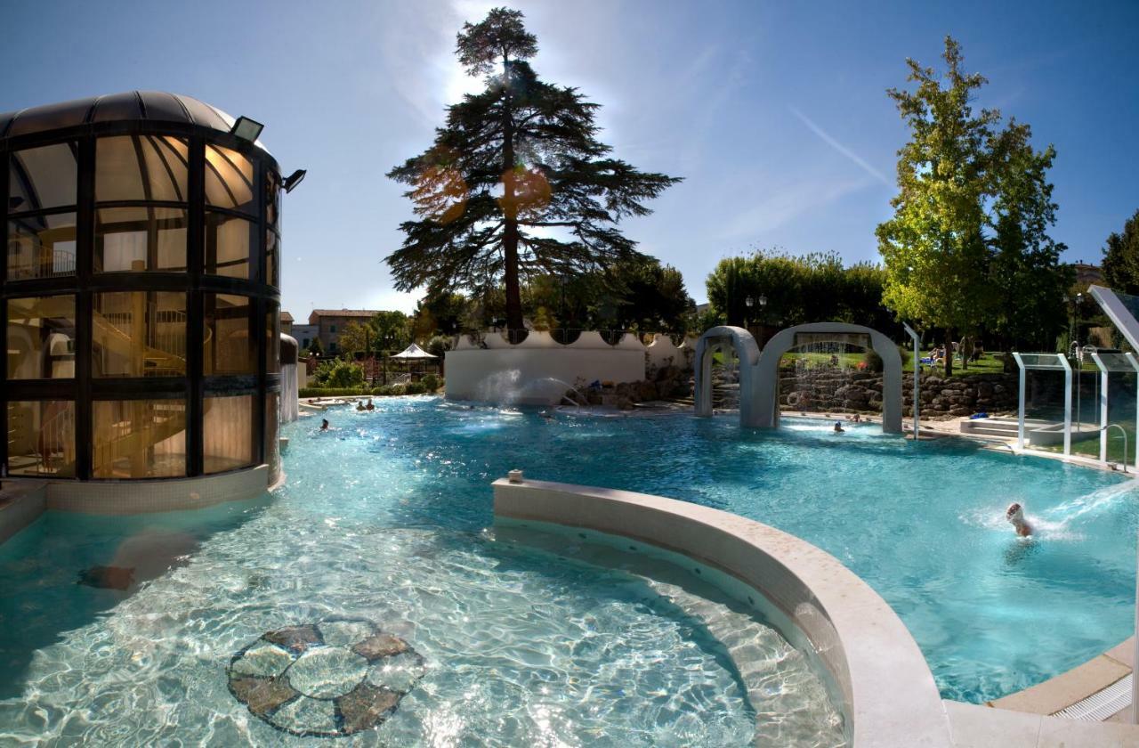Minerva Apartment 卡夏纳温泉 外观 照片